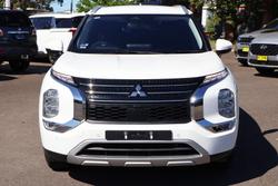 2023 Mitsubishi Outlander ES ZM MY23 White