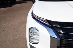 2023 Mitsubishi Outlander ES ZM MY23 White