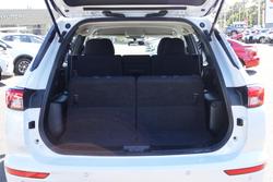 2023 Mitsubishi Outlander ES ZM MY23 White