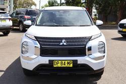 2023 Mitsubishi Outlander ES ZM MY23 White