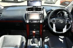 2017 Toyota Landcruiser Prado VX