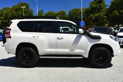 2017 Toyota Landcruiser Prado VX