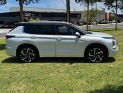 2021 Mitsubishi Outlander Exceed Tourer ZM MY22 AWD White Diamond with Black Mica Roof
