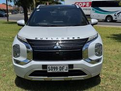 2021 Mitsubishi Outlander Exceed Tourer ZM MY22 AWD White Diamond with Black Mica Roof