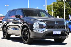 2024 Mitsubishi Outlander Black Edition