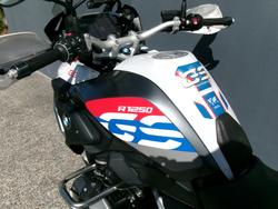 2021 BMW Motorrad R 1250 GS Light white. (13-11)