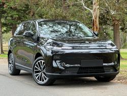 2025 Leapmotor B10 Design LR