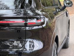 2025 Leapmotor B10 Design LR