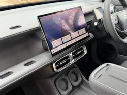 2025 Leapmotor B10 Design LR