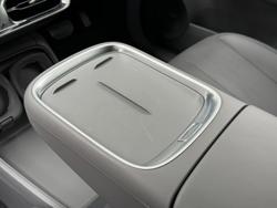 2025 Leapmotor B10 Design LR