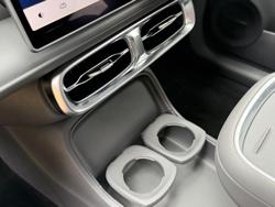 2025 Leapmotor B10 Design LR