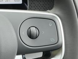 2025 Leapmotor B10 Design LR