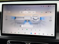 2025 Leapmotor B10 Design LR