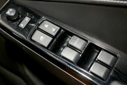 2023 Isuzu MU-X LS-T