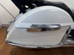 2011 Victory CROSS COUNTRY WHITE