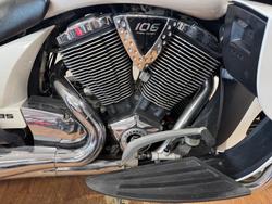 2011 Victory CROSS COUNTRY WHITE