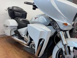 2011 Victory CROSS COUNTRY WHITE