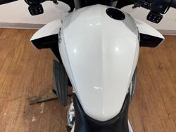 2011 Victory CROSS COUNTRY WHITE