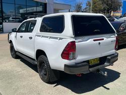 2020 Toyota Hilux SR