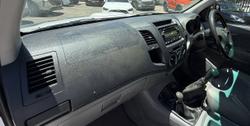 2006 Toyota Hilux SR