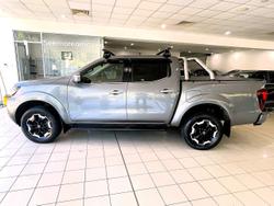 2021 Nissan Navara ST-X