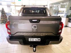 2021 Nissan Navara ST-X