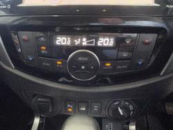 2021 Nissan Navara ST-X