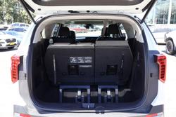 2024 Kia Carnival GT-Line HEV