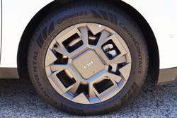 2024 Kia Carnival GT-Line HEV