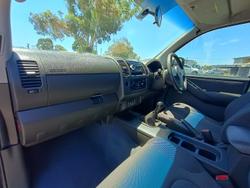 2009 Nissan Navara ST-X D40 4x2 Cosmic Black