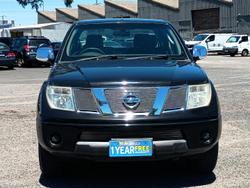 2009 Nissan Navara ST-X