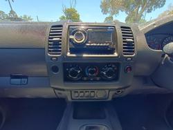 2009 Nissan Navara ST-X D40 4x2 Cosmic Black