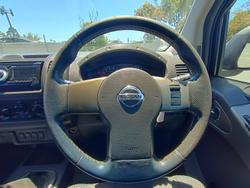 2009 Nissan Navara ST-X