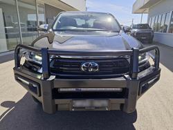 2021 Toyota Hilux SR5