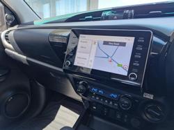 2021 Toyota Hilux SR5