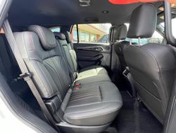 2025 Isuzu MU-X X-TERRAIN MY25 4X4 Dual Range Moonstone White