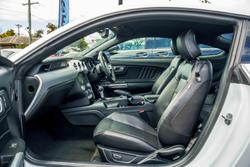 2017 Ford Mustang FM MY17 Oxford White