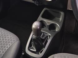 2014 Mitsubishi Mirage ES