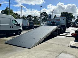 2023 Iveco S-Way AS270