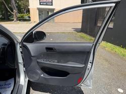 2010 Hyundai i30 SX FD MY10 Continental Silver