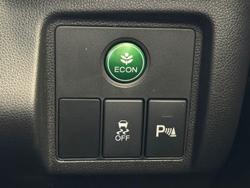 2017 Honda HR-V VTi-L