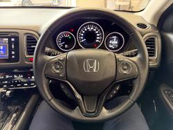 2017 Honda HR-V VTi-L