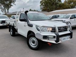 2022 Toyota Hilux SR