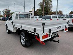 2022 Toyota Hilux SR