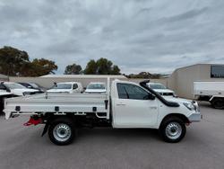 2022 Toyota Hilux SR
