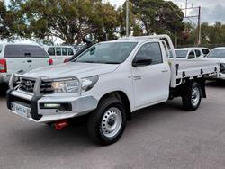 2022 Toyota Hilux SR