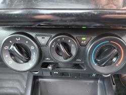 2022 Toyota Hilux SR