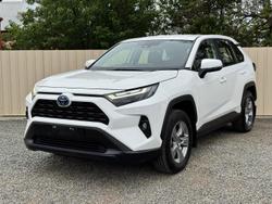 2022 Toyota
RAV4 GX