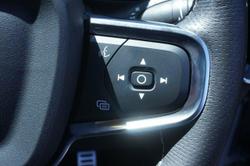 2021 Volvo XC40 T5 R-Design