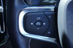 2021 Volvo XC40 T5 R-Design